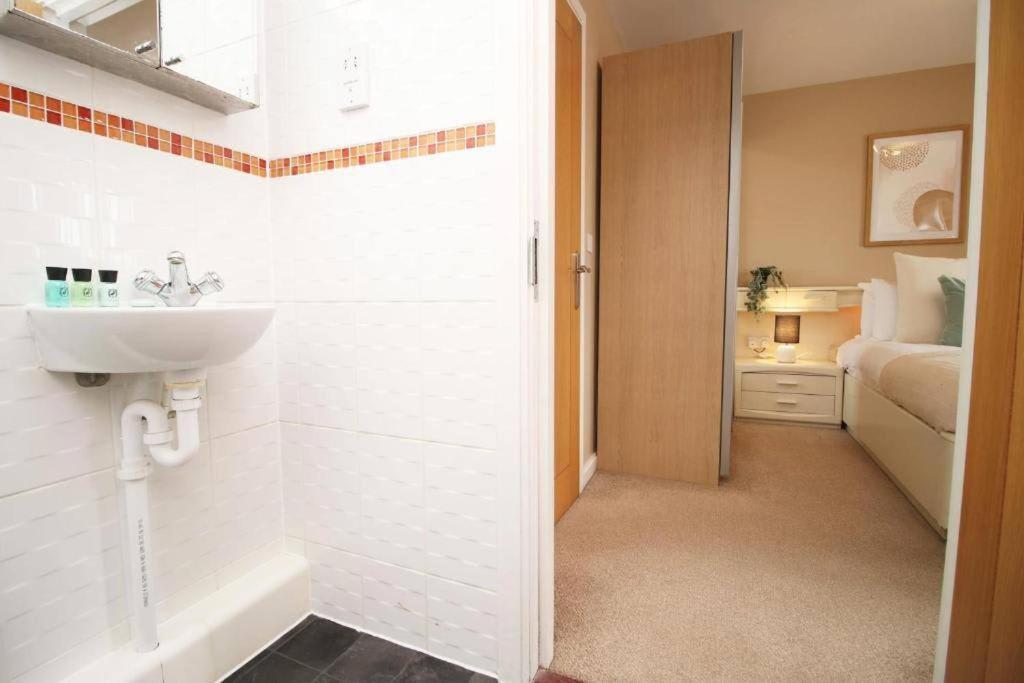 The Observatory By Mia Living 2 Bedroom Apartment Overlooking Swansea Beach With Free Parking Exterior photo