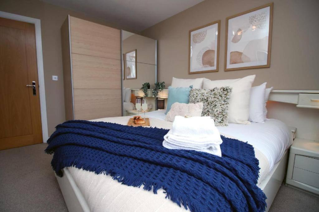 The Observatory By Mia Living 2 Bedroom Apartment Overlooking Swansea Beach With Free Parking Exterior photo
